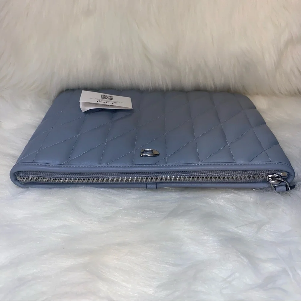 Coach 🩶 leather pouch New